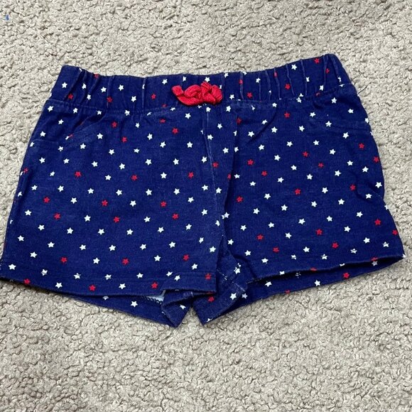 Top & Shorts - Picture 4 of 5